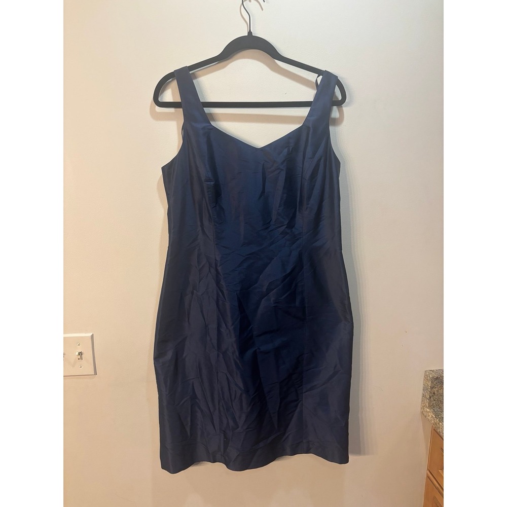 Talbots Woman 100% Silk Navy Blue Lined Sleeveless Dress Size M Fit & Flare-READ